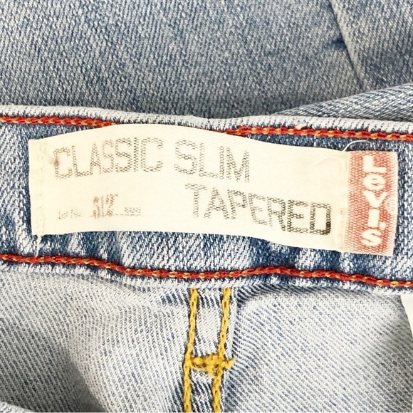 Levi’s 512 classic slim tapered, high rise, light wash jeans. - Picture 5 of 12